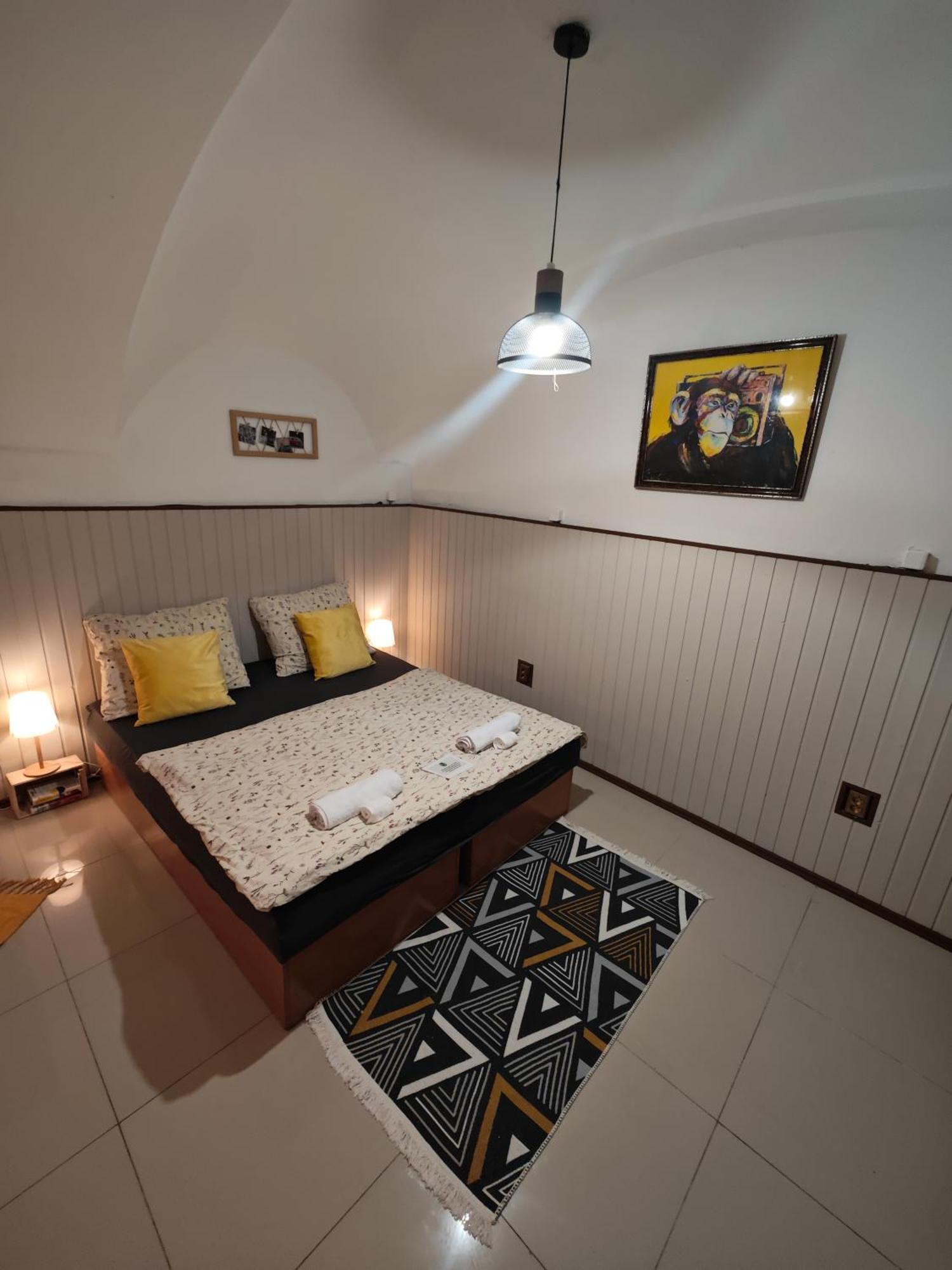Vintage Room With Garden View Братислава Экстерьер фото